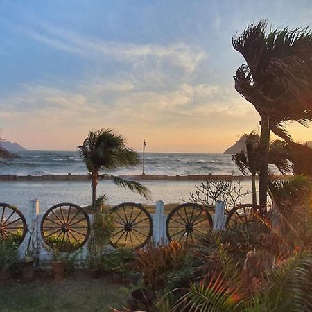 Seesea Thai Wooden House On Beachfront Prachuap Khiri Khan Exterior foto