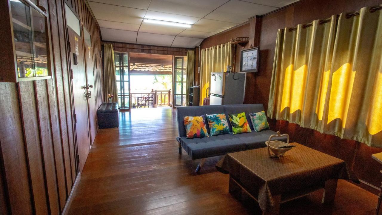 Seesea Thai Wooden House On Beachfront Prachuap Khiri Khan Exterior foto
